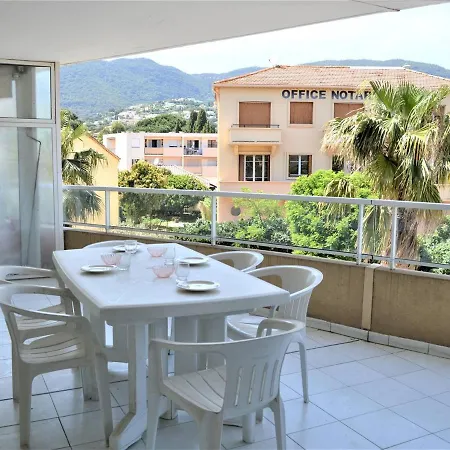 Apartment T2 Avec Terrasse Et Garage En Plein Centre, 4 Couchages - - Fr-1-226b-105 Cavalaire-sur-Mer